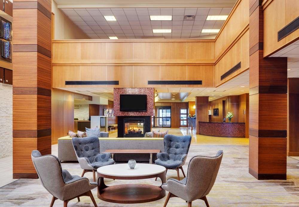 Готель Courtyard By Marriott Boston Logan Airport Екстер'єр фото