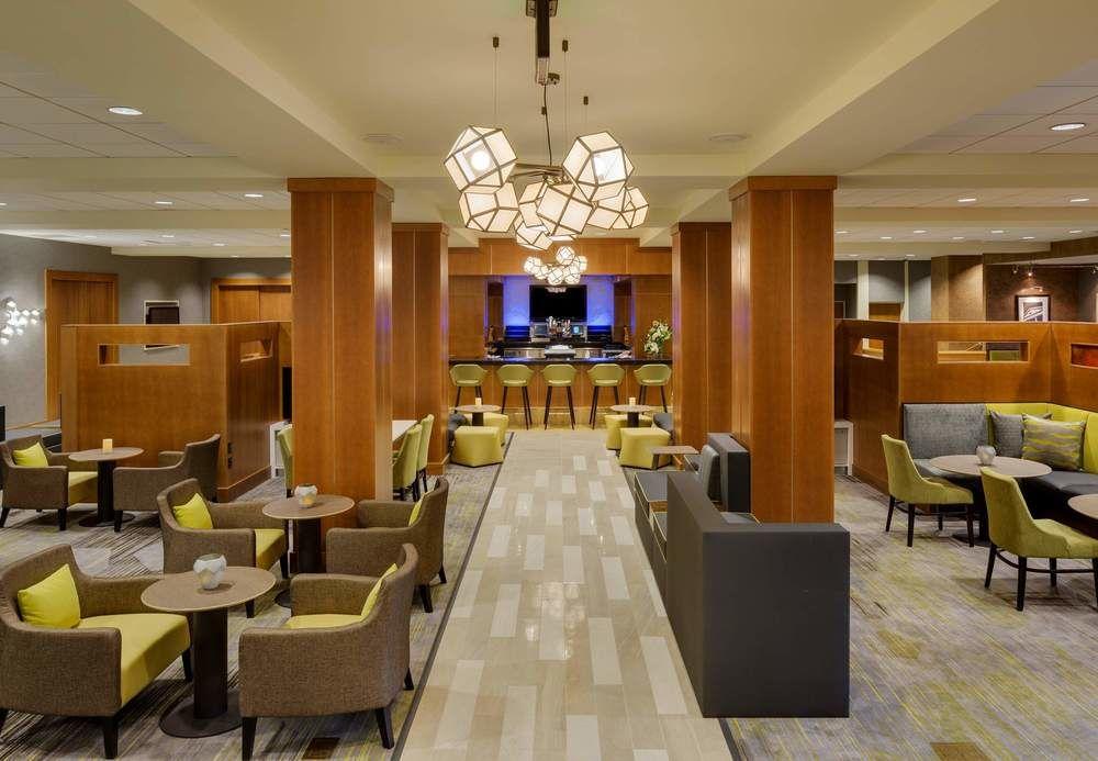 Готель Courtyard By Marriott Boston Logan Airport Екстер'єр фото