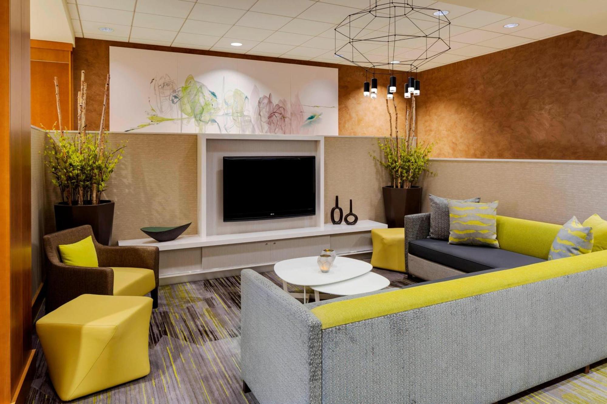 Готель Courtyard By Marriott Boston Logan Airport Екстер'єр фото