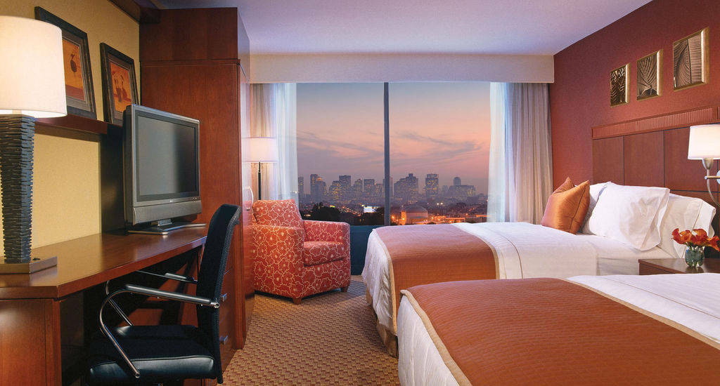 Готель Courtyard By Marriott Boston Logan Airport Екстер'єр фото