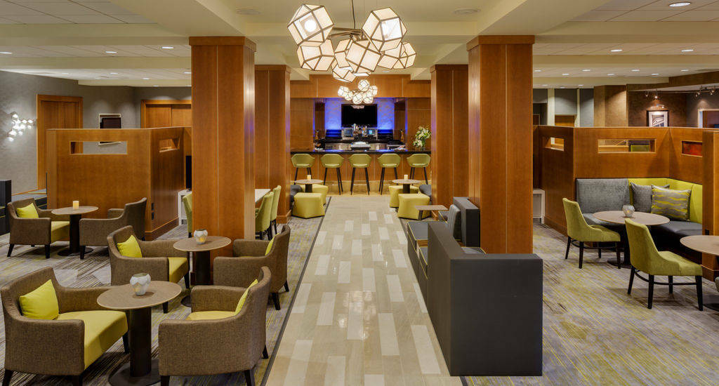 Готель Courtyard By Marriott Boston Logan Airport Екстер'єр фото